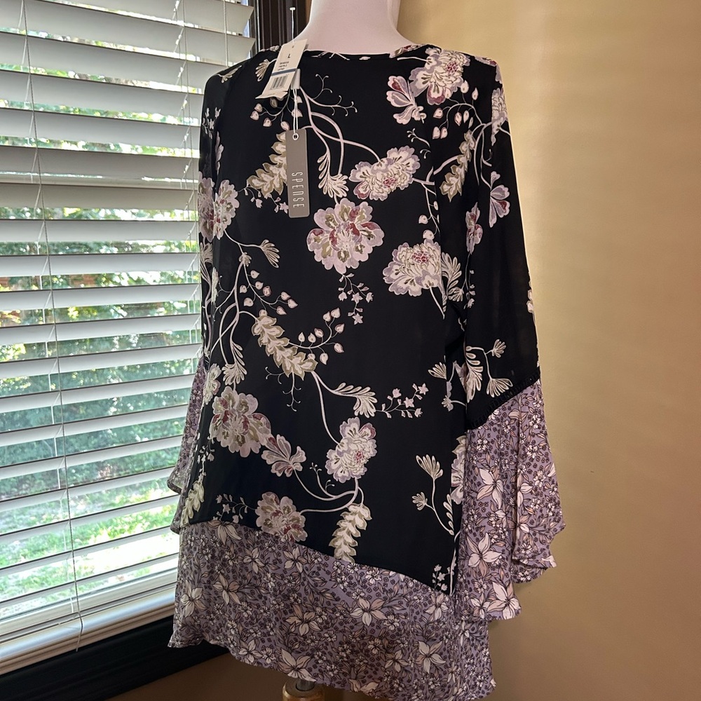 Spense Black and Cream Floral Blouse - Picture 2 of 5